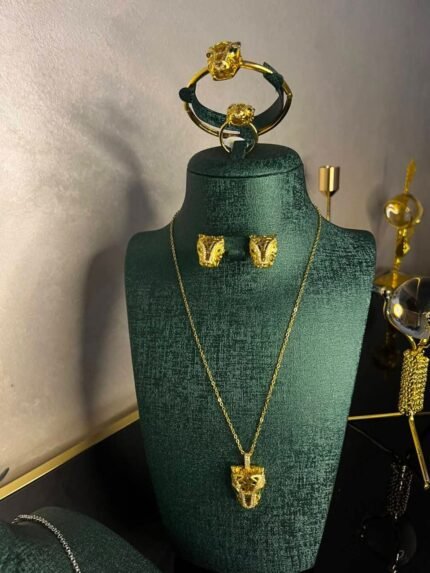 ​✨ FORCE & ÉLÉGANCE ROYALE – PARURE PANTHÈRE OR MASSIVE EN ACIER 316L ✨